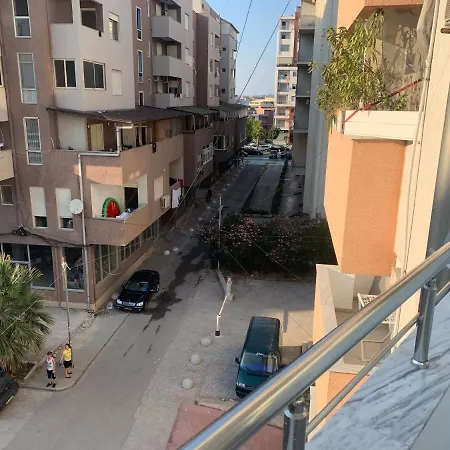Kokomani 2 * Durrës